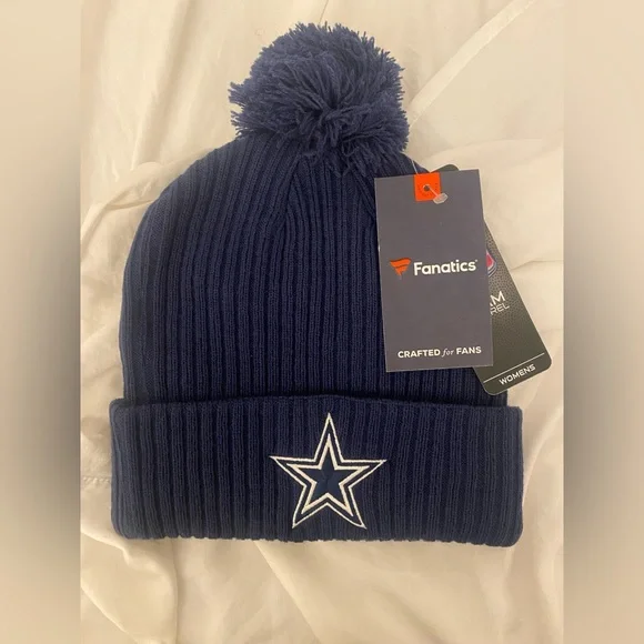 ‼️SOLD‼️NFL Dallas Cowboys Beanie with Pom - Picture 1 of 2